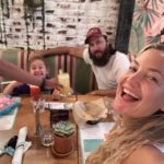 Kate Hudson Instagram - Manifesting a Saturday Happy Hour🍹