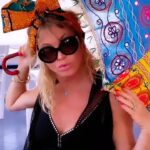 Kate Hudson Instagram - A woman who is easy to celebrate! Happiest Birthday to the most fun, beautiful and inspiring mother ✨ We love you big time Gogo 🎉🎂🥳 Join me in using one word to describe what Gogo means to you and shout out a big HBD 🎁 My word for you today @goldiehawn is 💫MAGNIFICENT💫