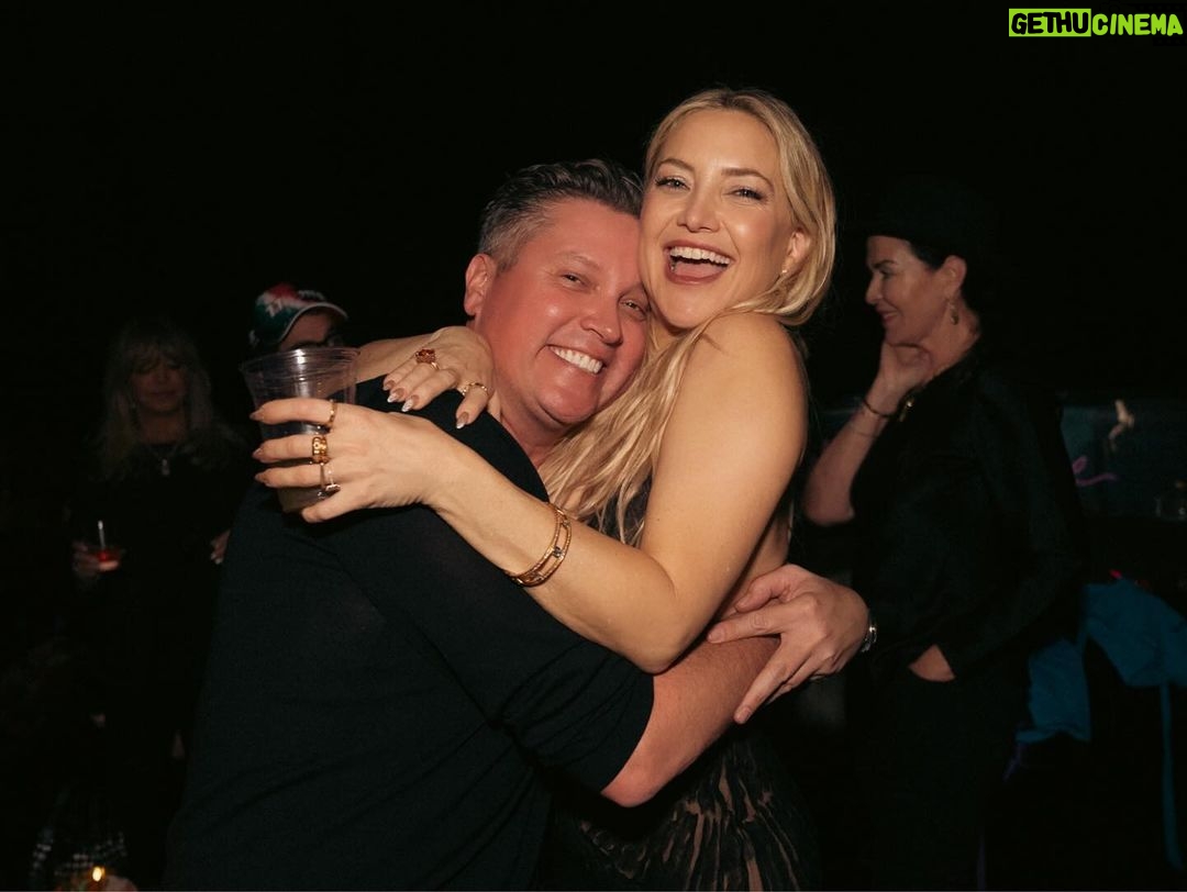 Kate Hudson Instagram - I am feeling so much love these last days and I just want share an enormous thank you! I love you all so much ❤️ This is gonna be a fun year!!! #talkboutlove