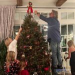 Kate Hudson Instagram - ❤️Christmas is love❤️ and maybe a little friendly family competition…
