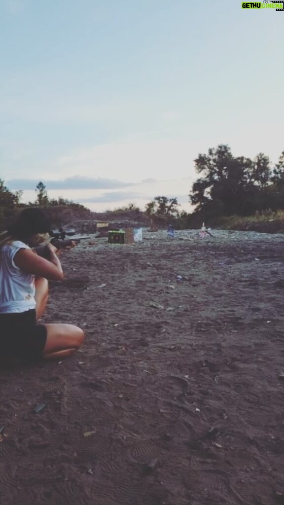 Kate Maxx Instagram - A little #offbrand from what I usually post cuz I’m wearing clothes but I did something cool so I’m gonna post #girlswithguns #tannerite #firstshot #boom Holopaw?!?!
