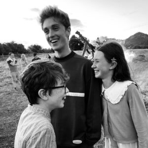 Katelyn Rose Downey Instagram - @charlenemckenna @rhys.mannion @aidanthemagician thank you for being my family, on and off screen!🤍🫶🏻

(Last picture is our family dog Nymeria smiling for the picture and it’s the cutest thing ever🥹🐾) #CleanSweep