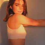 Katherine Hughes Instagram - go donate to @wonder_fund plz 🐣