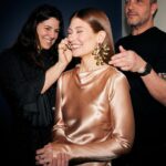 Katherine Levac Instagram - Tout le monde me parle de mes looks mais je n’ai rien fait d’autre que d’obéir à ces personnes de grande qualité : @sabrinadeslauriers la styliste et amie rêvée, je me trouve belle et cool à ses côtés. @alexandre.bergeron grâce à qui j’ai des bijoux d’animaux et de vagins, mes deux choses préférées. @etiberger toujours là, coke diet en main, autant dans le pré que pour les galas. @daviddamours aussi doux pour les cheveux que pour le coeur. Toujours des photos d’ @alexisgr