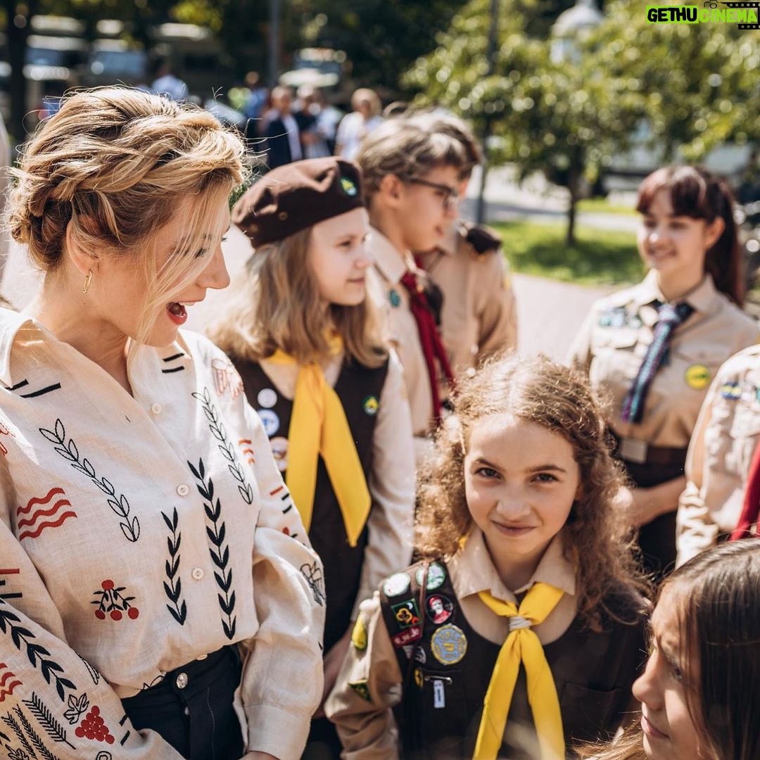 Katheryn Winnick - 387.5K Likes - So amazing to reunite with my Ukrainian childhood scout group, PLAST. Thank you for such a warm welcome! 💕