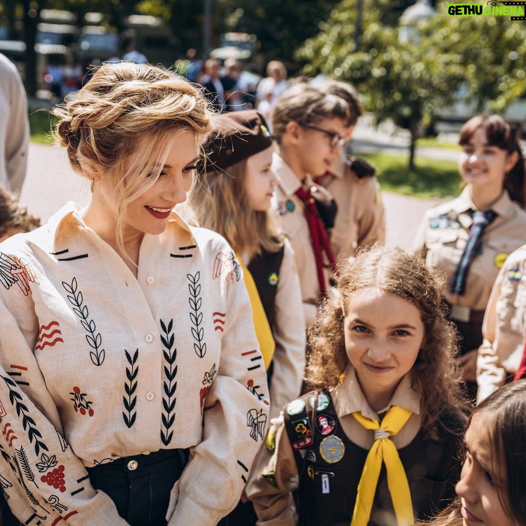 Katheryn Winnick - 387.5K Likes - So amazing to reunite with my Ukrainian childhood scout group, PLAST. Thank you for such a warm welcome! 💕