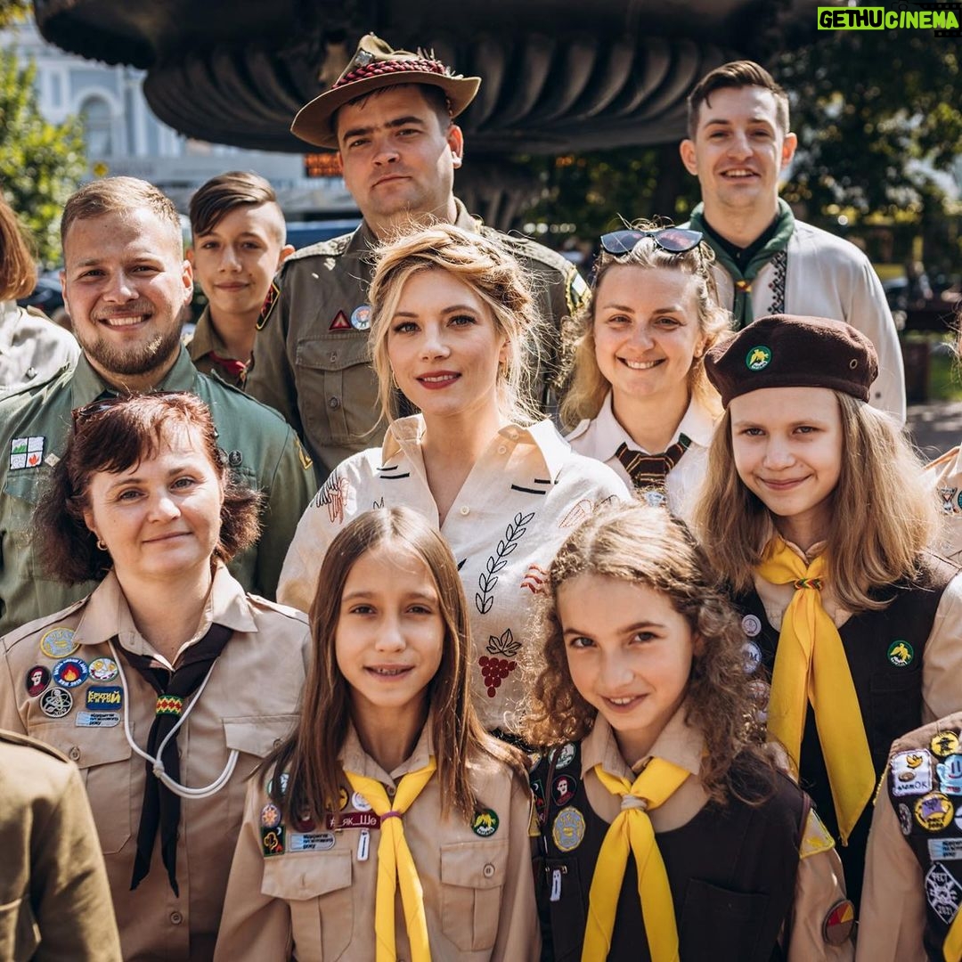 Katheryn Winnick - 387.5K Likes - So amazing to reunite with my Ukrainian childhood scout group, PLAST. Thank you for such a warm welcome! 💕