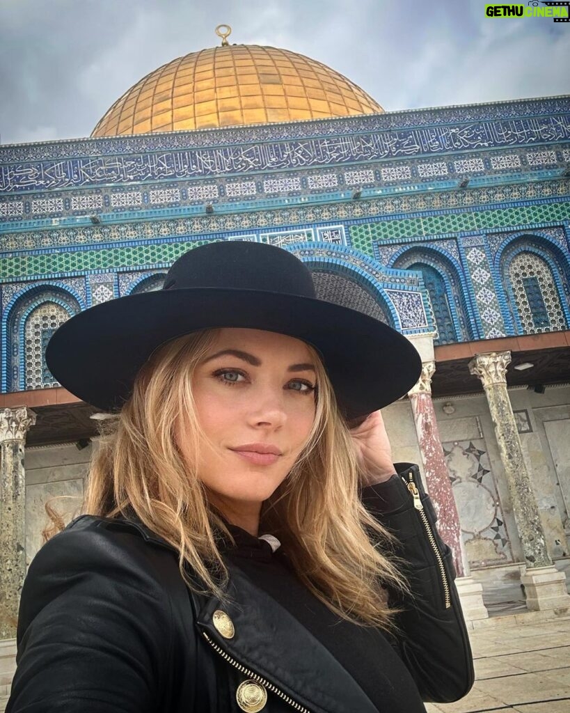 Katheryn Winnick Instagram - Blown away by the magnetic spirituality of this beautiful country. Thank you for your hospitality and mutual love for All of humanity. 🤍 Dome of the Rock