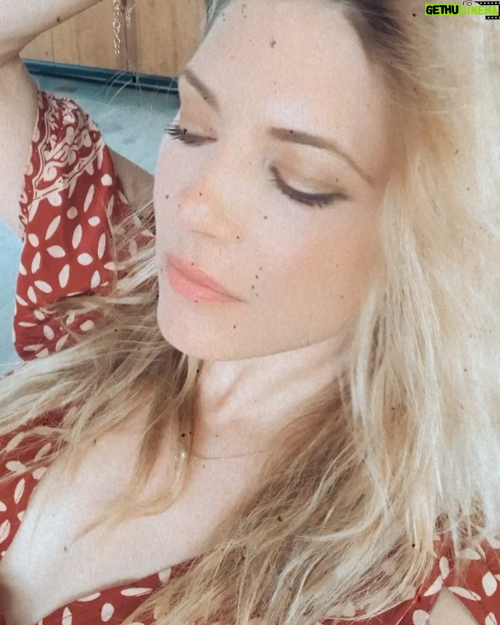Katheryn Winnick - 473.8K Likes - It’s time to get comfy.. Here’s to another month of breaking in this couch! 🙄