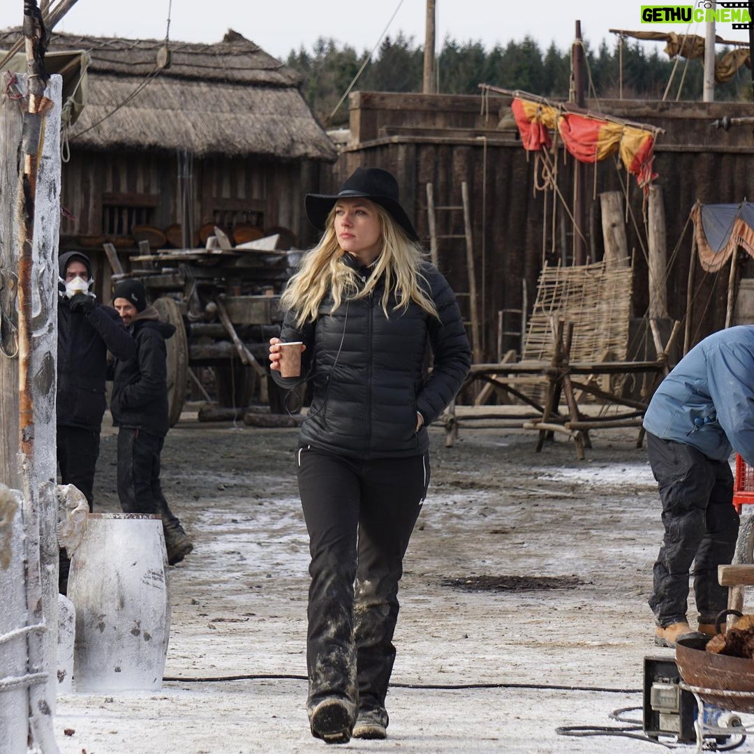 Katheryn Winnick Instagram - Walking into the first day of shooting Vikings.. 🎬#Director #nextweek Wicklow, Ireland