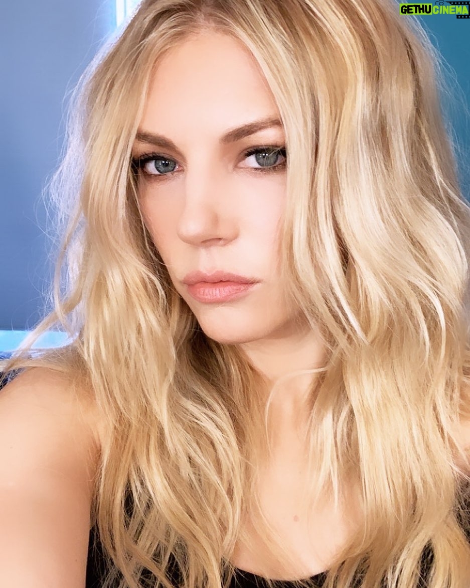 Katheryn Winnick - 346K Likes - Dear Santa..