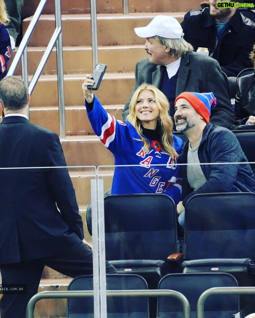 Katheryn Winnick Instagram - What a night! Thank you @nyrangers for an incredible game! 🏒 Madison Square Garden
