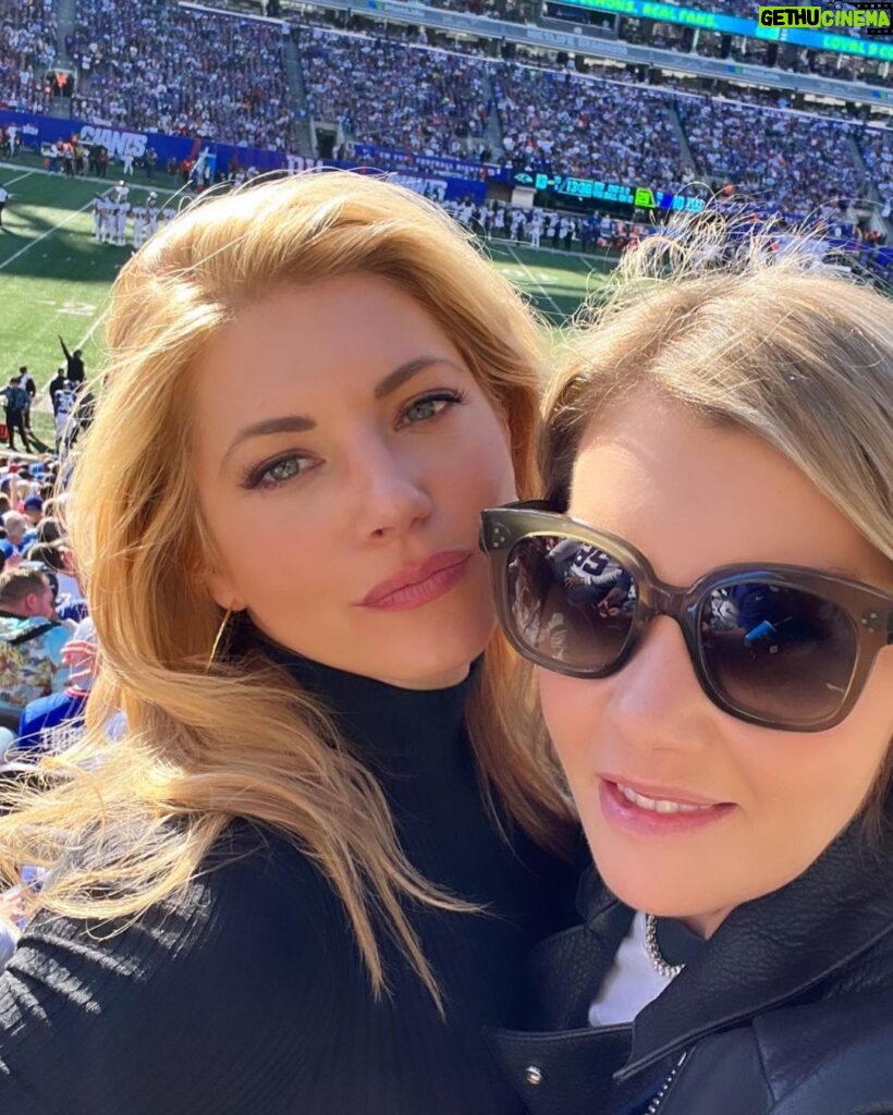 Katheryn Winnick Instagram - Ohh what a win! Thank you @nygiants for an amazing game! 🏈 New York City, N.Y.