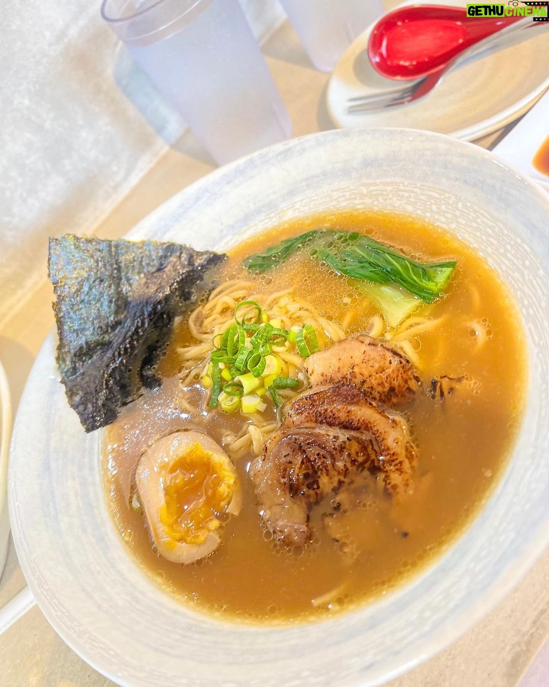 Kathryn Bernardo Instagram - Never not sharing the best food from my trips! 🤭