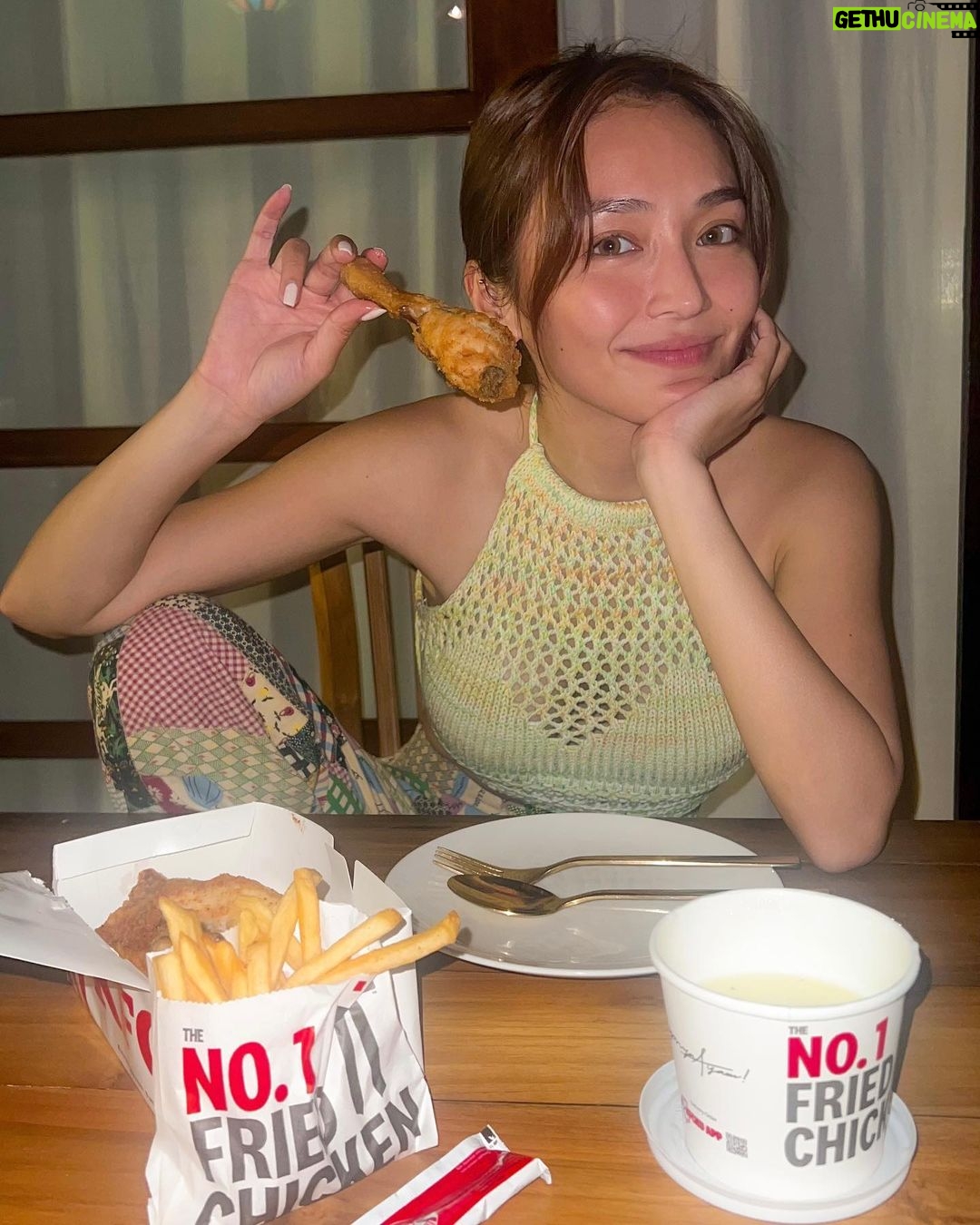 Kathryn Bernardo Instagram - Never not sharing the best food from my trips! 🤭