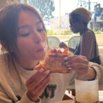 Kathryn Bernardo Instagram – I lob a great lobster sandwich 🦞 🫢