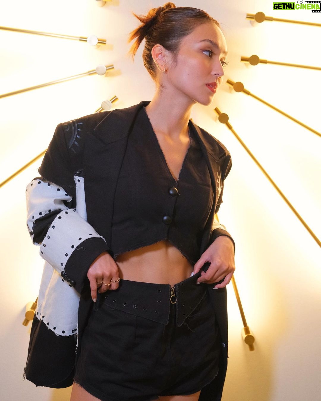 Kathryn Bernardo Instagram - 👁️ see u