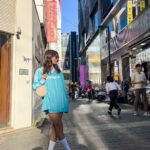 Kathryn Bernardo Instagram - Flight got delayed so might as well tick these off my korea travel bucket list: ✔️haircut ✔️hair color 🤭 Myeongdong, Seoul