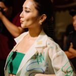 Kathryn Bernardo Instagram - . Ready when u are ;) -Philo #AVeryGoodGirl #AVGG 📸: @mspainteilyn