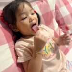 Kathryn Bernardo Instagram - Life with tita kath… 🤸🏽‍♀️🤭