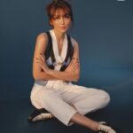 Kathryn Bernardo Instagram - This look has one goal: to keep you looking cute and comfy all day long. 💯 Get her #BENCHNewPrep look: 💙 Knit Vest (YHV0030) P899.75 💙 Twill Pants (YPS0406) P999.75 Buy Official, Buy Original! Get these products plus more from our official online stores. Link in bio! 🛒 Buy only from official BENCH/ stores and online platforms to ensure authentic and high-quality products.