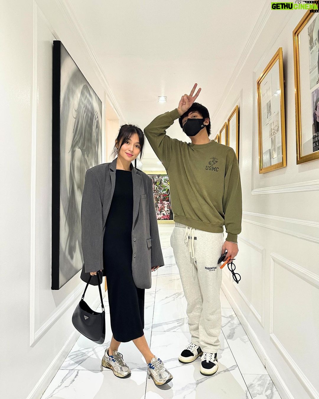 Kathryn Bernardo Instagram - #AiveeCoupleUpdate @bernardokath and @supremo_dp love to spend #AiveeDay together! π€ It was the perfect the way to relax, rejuvenate, and do their favorite treatments that kept their skin fresh, smooth, and glowing! β¨ Book your appointment now by calling or sending us a message here! +639177283838 - Local Hotline +639614514572 - International Hotline +639692230499 - Whatsapp/Viber Or you may call our branches at: π A-INSTITUTE, BGC: +63917 521 0222 π FORT, BGC: +63920 966 5529 π MEGAMALL: +63917 871 9500 πVERTIS NORTH: +63917 164 4170 π ALABANG: +63917 537 4200 #aivee #theaiveeclinic #aiveeclinic #aiveeday #aiveelove #aiveeleague #kathryn #kathrynbernardo #kathbernardo #daniel #danielpadilla #djpadilla #kathniel #draivee #drzteo #aiveecouple #aiveemoments The Aivee Clinic