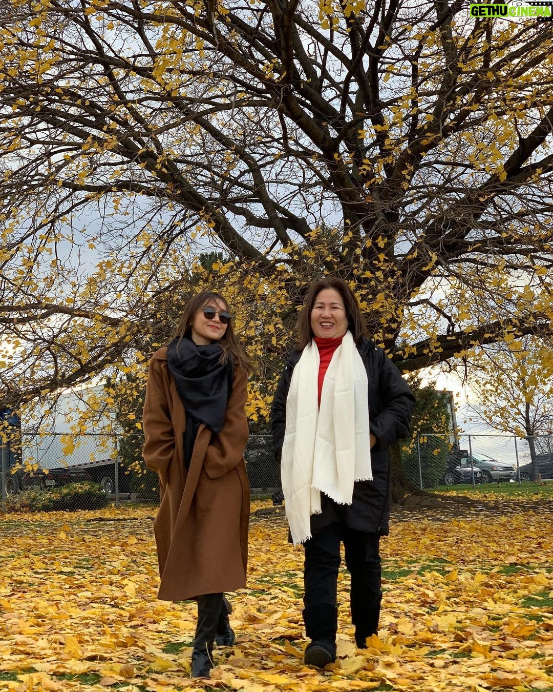 Kathryn Bernardo Instagram - Ily mama 🤎
