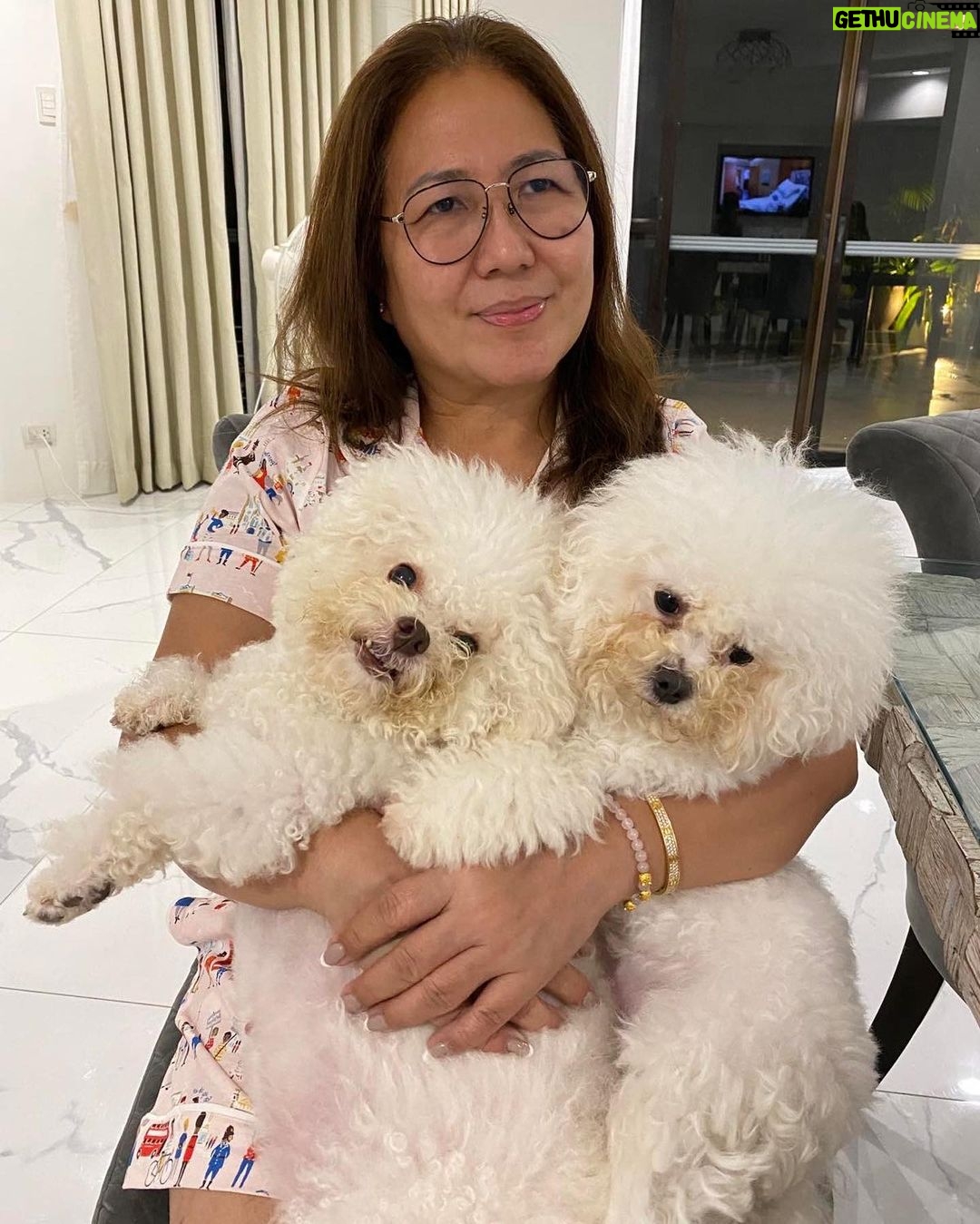 Kathryn Bernardo Instagram - Ily mama 🤎