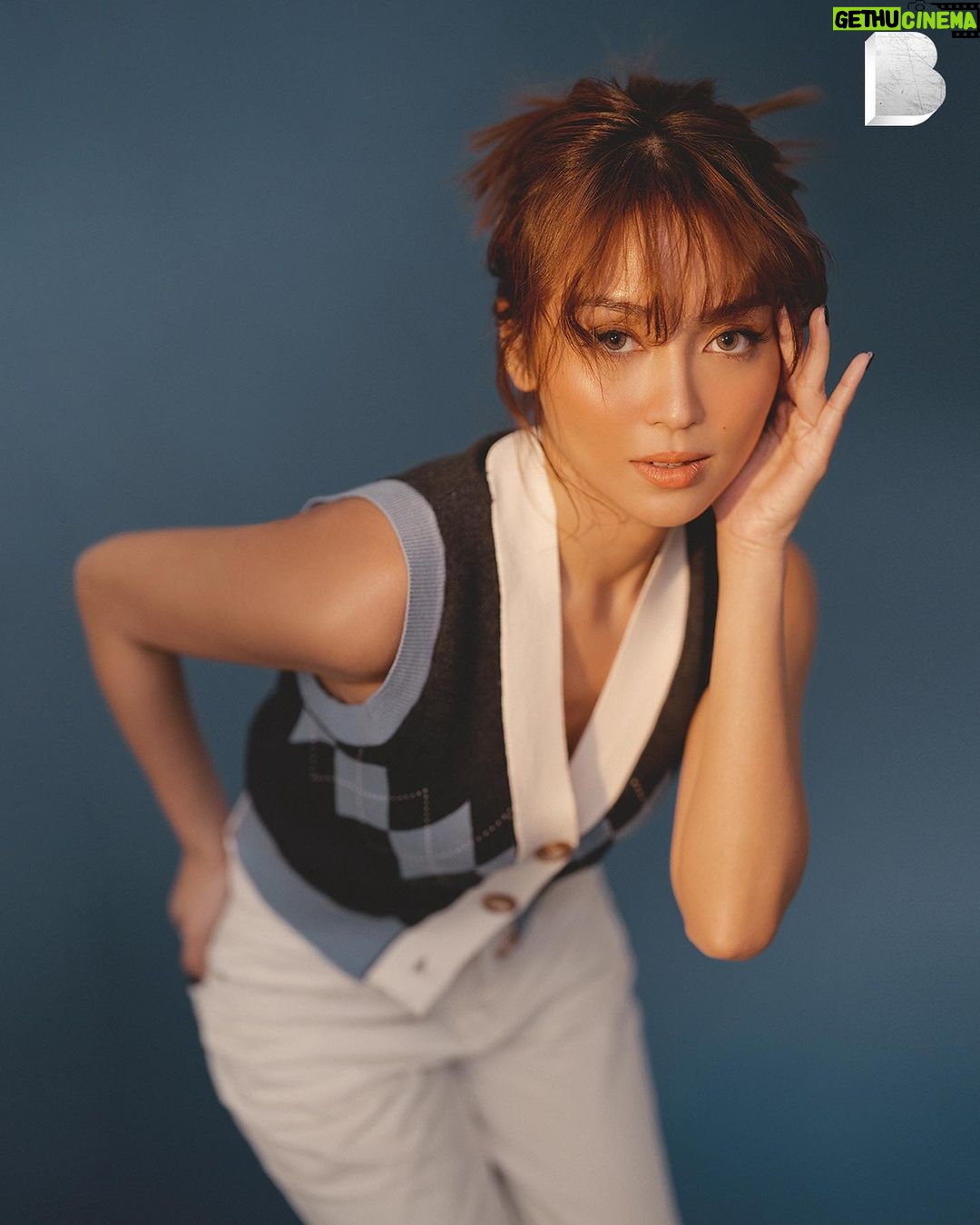 Kathryn Bernardo Instagram - This look has one goal: to keep you looking cute and comfy all day long. 💯 Get her #BENCHNewPrep look: 💙 Knit Vest (YHV0030) P899.75 💙 Twill Pants (YPS0406) P999.75 Buy Official, Buy Original! Get these products plus more from our official online stores. Link in bio! 🛒 Buy only from official BENCH/ stores and online platforms to ensure authentic and high-quality products.