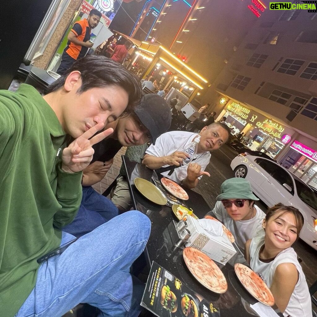 Kathryn Bernardo Instagram - And that concludes our #GKapamilya tour! Thank you to our hardworking prod team and @kapamilyatfc for making everything possible, and of course to our Kapamilyas in Barcelona, Milan, and Abu Dhabi for your support and very warm welcome. We hope we made it worth your time! 🤍 To these 4 boys who took care of me this whole trip, thank you! Bringing home so many happy memories because of you! I feel so lucky to have you all! Kakaproud kayo as always. Congratulations to us!! 🤗 So… Where to next? 😏🤔