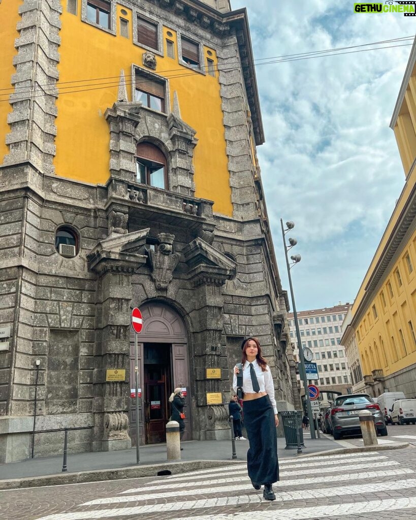 Kathryn Bernardo Instagram - ILY JV! Milan, Italy