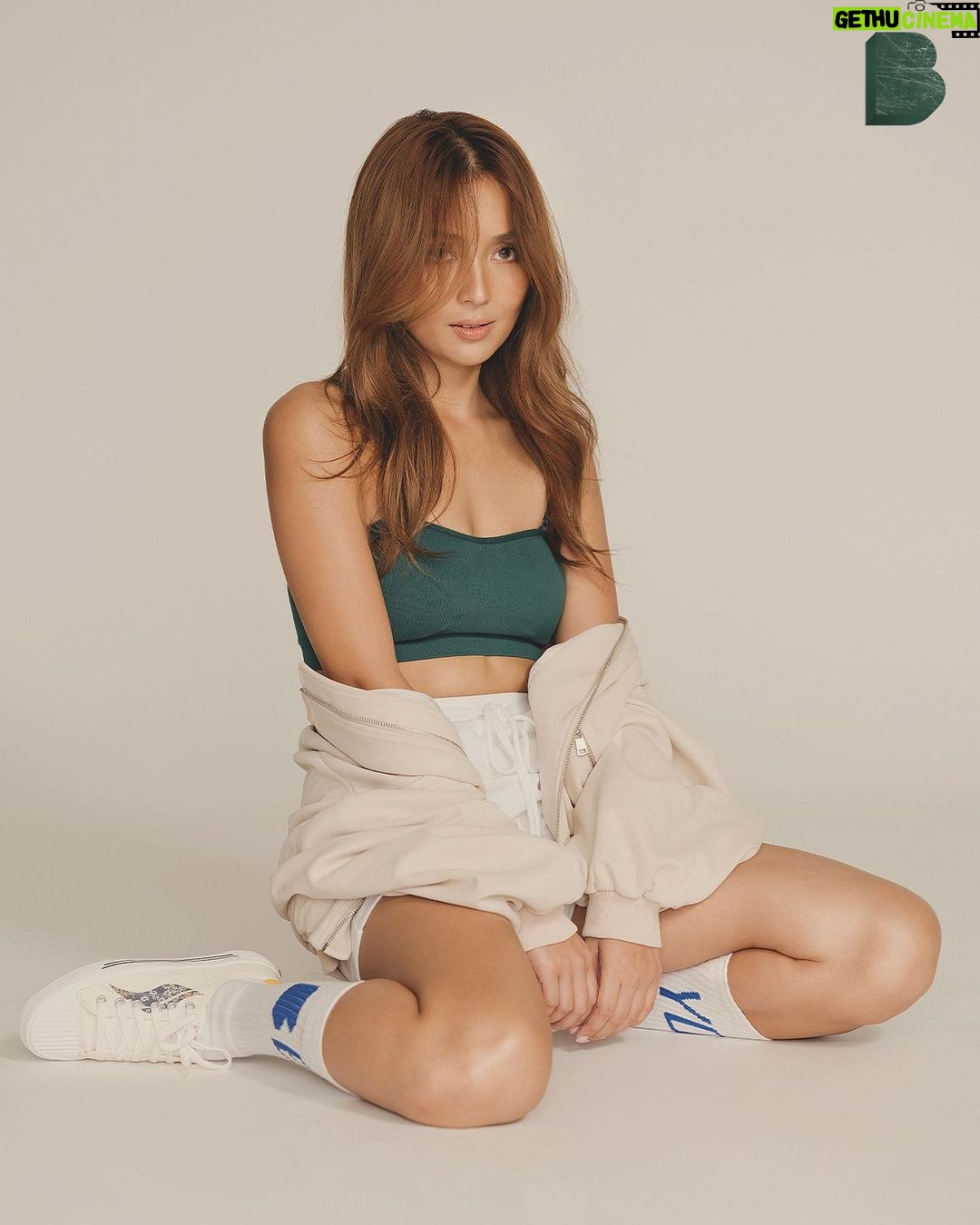 Kathryn Bernardo Instagram - Cozy vibe on a weekend? Perfect! π Seize the day with this look from @bernardokath. π Seamless Bralette (GSR0020) P369.75 Bomber Jacket (YWH0271) P1499.75 Jogging Shorts (YSJ0031) P499.75 Buy Official, Buy Original! Get these products plus more from our official online stores. Link in bio! π Buy only from official BENCH/ stores and online platforms to ensure authentic and high-quality products.