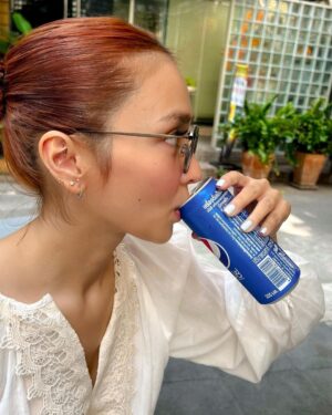 Kathryn Bernardo Instagram - Weekly life update nobody asked for 🫢