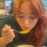 Kathryn Bernardo Instagram - Sharing a quick recap of all the bowls of tomyum that kept me busy during this trip... because why not?! 😸🤓