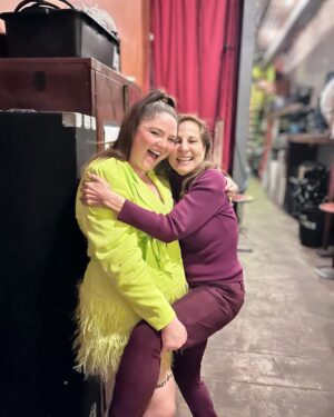 Kathy Najimy Instagram - Brilliant show seeing my sister-wife/daughter @megsstalter in Brooklyn last night @bellhouseny 
Amazing, genius, unique wonderama!