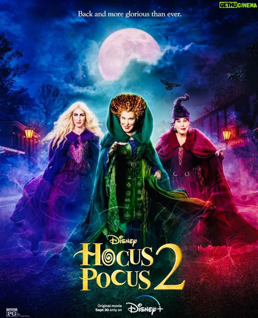 Kathy Najimy Instagram - “We’re back, witches!!” #hocuspocus2 an Original movie event, starts streaming September 30 on @disneyplus