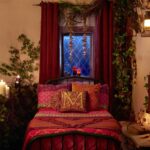 Kathy Najimy Instagram - #airbnbpartner @Airbnb is hosting a magical stay at a re-creation of the Sanderson Sisters’ Hocus Pocus cottage just in time for the release of #HocusPocus2. More on @airbnb or click the link in my bio. @DisneyPlus #disneyplus