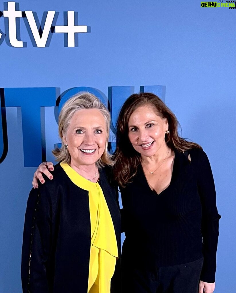 Kathy Najimy Instagram - Loving the new #Gutsy series. Thrilled to celebrate hillaryclinton and Chelsea Clinton w/@billclinton w/ @thedanband at the afterparty. watch the 8 part doc-series on @appletvPlus- I looooved it.