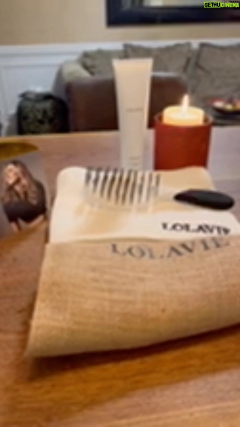 Kathy Najimy Instagram - @lolavie @jenniferaniston
