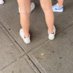 Kathy Najimy Instagram – I love NYC but I cannot for the life of me understand how, in this city– all of these folks keep their sneakers sooooo WHITE?? Obsessed!!