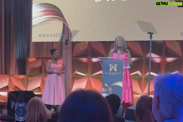 Kathy Najimy Instagram - Miraculous evening at The @msfoundation for Womxn!