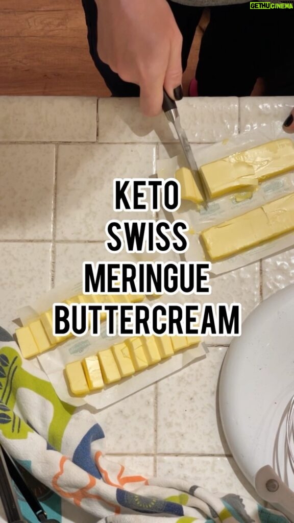 Katie Leclerc Instagram - Not too sweet keto chocolate Swiss meringue buttercream #keto #katiebakes #chocolate #swissmeringuebuttercream #asmr #frosting #katieleclerc #switchedatbirth #baking #recipe