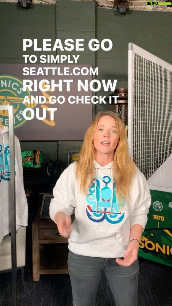 Katie Leclerc Instagram - Happy #GivingTuesday !! Support @foodlifeline and get a rad sweatshirt at the same time! Last year @simplyseattle gave away over 75,000 meals. Want to help them beat that this year?? #25for25 #GoKraken Seattle, Washington