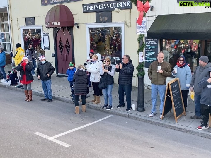 Katie Leclerc Instagram - The Falmouth Christmas parade was SO GREAT!! Nothing has ever made me feel more out of shape than being exhausted from just waving for an hour! 😂 #CapeCodChristmas Falmouth, Massachusetts