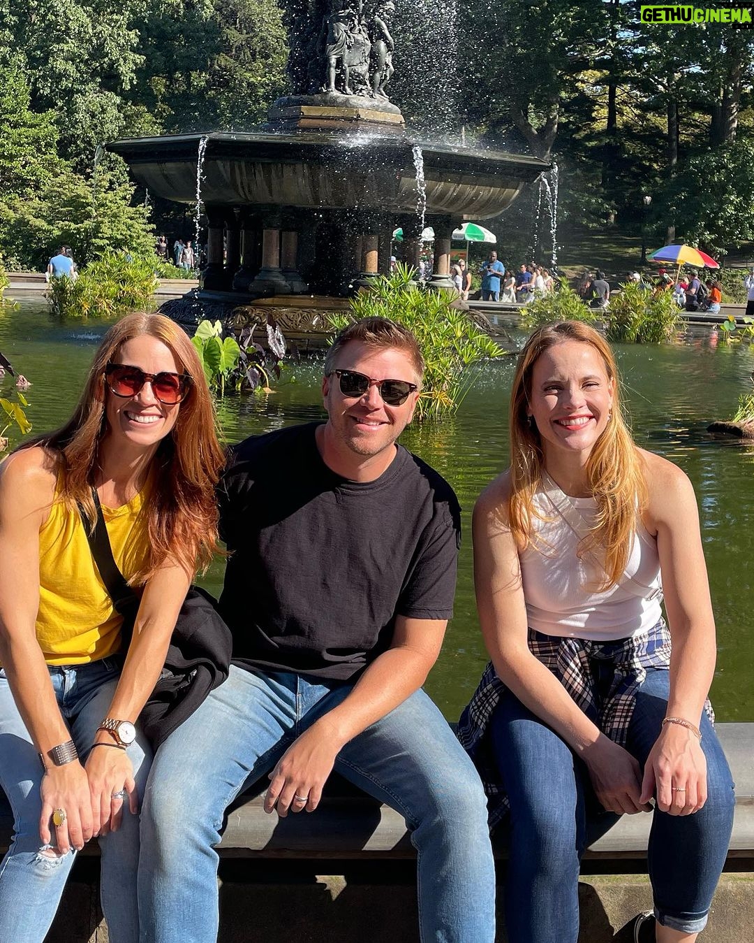 Katie Leclerc Instagram - New York dump! ✨🎉