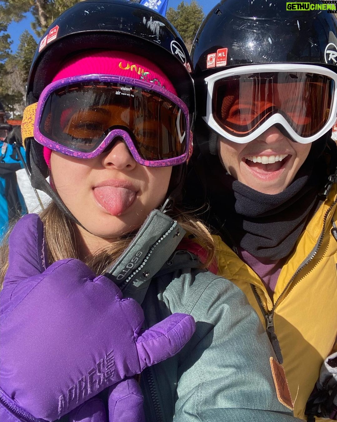 Katie Leclerc Instagram - Mountain High - so close to LA there’s even still a DJ 😂 Mountain High Resorts
