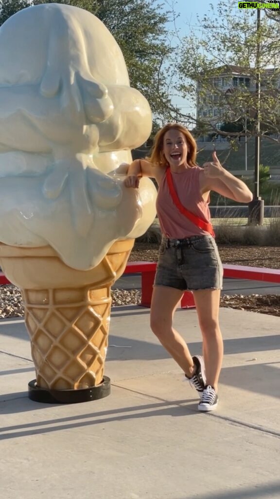 Katie Leclerc Instagram - What’s YOUR favorite ice cream flavor?? @andysfrozencustard helped me beat the heat! Creamy, smooth, bursts of chocolate! Hell freggin yea! #notanadjustafan San Antonio, Texas