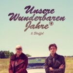 Katja Riemann Instagram - So. Nun isses soweit. Ab morgen ist die zweite Staffel der Serie „Unsere wunderbaren Jahre“ (etwas unglücklicher Titel, I know) in der @ardmediathek zu sehen. Alle sechs Folgen, bäng. Wir freuen uns. Die Dreharbeiten waren a celebration of joy und dafür danke ich unserer grossartigen Regisseurin und Headautorin @missmirathiel, unserem Director of Photography @thomas___schiller und allen anderen Heads der Departments, sowie jeder einzelnen Person am Set und behind the scenes, die diesen Film möglich gemacht haben. Und meinen bezaubernden Kollegen und Kolleginnen, auf die ich mich jeden Tag gefreut hab. Der Film spielt 15 Jahre später, in 1967/68. Bundesrepublikanisch wesentliche Jahre. Na, schaut selbst, ich bin gespannt. @vanessa_loibl @annamariamuehe @elisa_jo_lu @damianhardung