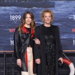 Katja Riemann Instagram - Das war schön… mit @paularomy38 bei der Premiere der neuen Mystery-Serie von @jantjefriese und @baranboodar. With our friends, the great performing artists @andreaspietschmann and @emily_beecham. Coming soon on @netflixde