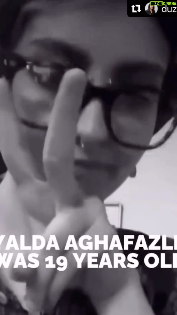 Katja Riemann Instagram - „Yalda Aghafazli was 19 years old. She was arrested for peacefully protesting. Her crime? Wanting basic fundamental human rights. She told officers and her friends she had no regrets. She was beaten in prison for 12 days. She said she never cried, only screamed. She committed suicide 5 days after her release. Her friends are asking the world to share her story.“ #betheirvoice Sie töten ihre Kinder! Was ist das für ein Staat, der seine Kinder schlägt, foltert, verprügelt, unterdrückt, ermordet, mundtot macht und vergewaltigt? Der Frauen das Singen verbietet, die Musik, die uns immer Hoffnung gibt…. SIE TÖTEN IHRE KINDER !!!!!! Ihre wunderschönen Töchter und Söhne und mit ihnen, ihrer aller, unser aller Zukunft…. They kill their children! What kind of a state is this, that kills and tortures, violates, beats, oppresses and rapes their children?! A state that forbids women to sing, when it is the music, that always gives us hope… THEY KILL THEIr CHILDREN !!!!! Their beautiful daughters and sons, their future.. repost @duzentekkal (sorry, dass das Format die Texte angeschnitten hat…) #jinaamini #mahsaaminiمهسا_امینی #womenlifefreedom #freeiran @pegahferydoni @jazmatab @natalie_amiri @elifazlollah @officiallyjoko @damitdasklaas @hawar.help @nicolettekrebitz @elmira.rafizadeh